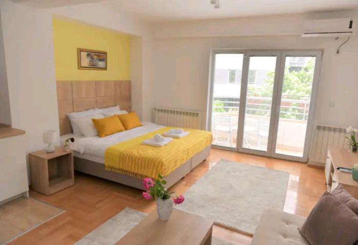 Milica Apartments Skopje Esterno foto