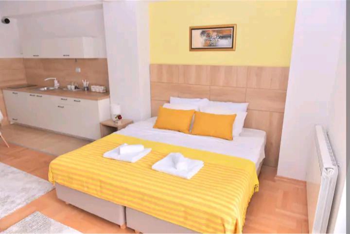 Milica Apartments Skopje Esterno foto