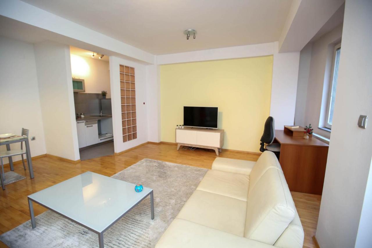 Milica Apartments Skopje Esterno foto